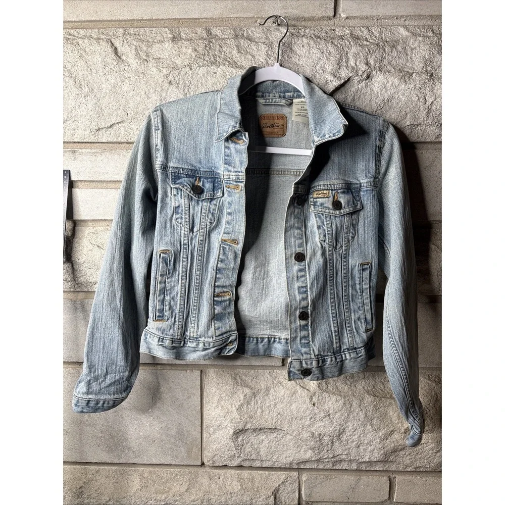 Jacket-Jean-Classic-Levi-Child‎ Size-Light Wash-Button Up-Slit Pockets-Child XL